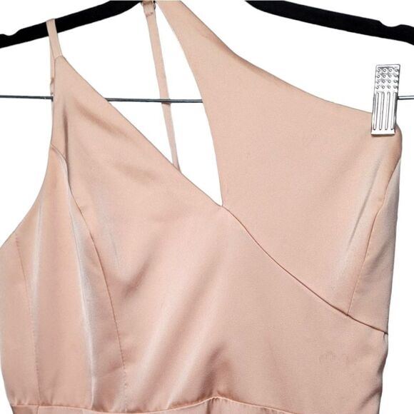 Lulu's | “Steal My Heart” Asymmetrical Formal Dress - Picture 5 of 7